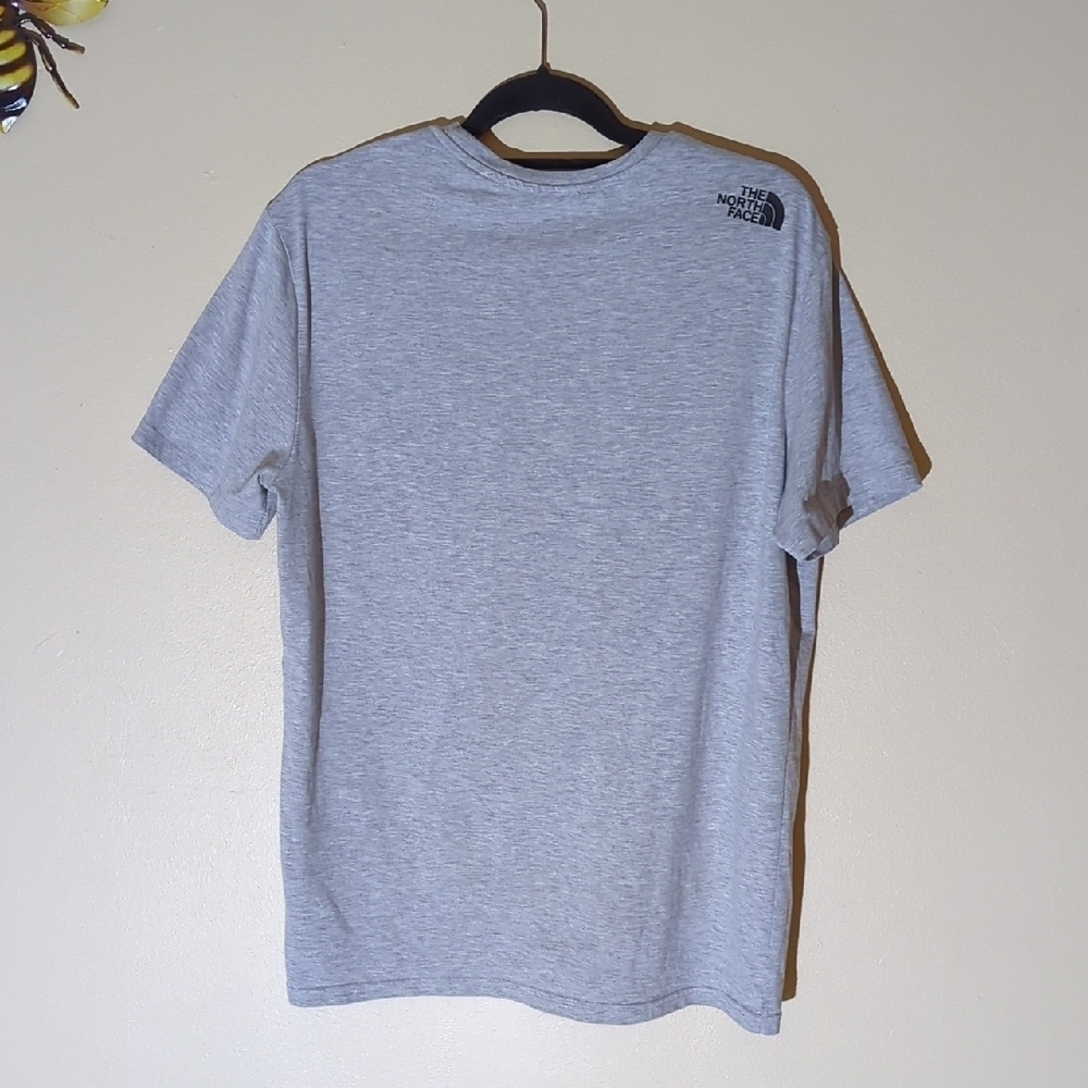 The North Face Light Gray Men's Tee - Picture 6 of 10